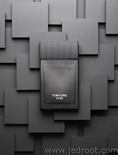 小呆呆咿呀呦采集到品牌 | TOM FORD