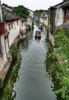 普通的小姐采集到美景?烟雨江南路过小小的城。