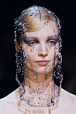 Armani Privé Haute Couture┃水晶头纱