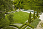 Mountain Drive - EPTDESIGN - Landscape Architecture : This new home sits on a one-acre site a block away from fabled Sunset Boulevard in Beverly Hills. The site was full of possibilities yet heavily challenged with abutting properties and a lack of privac