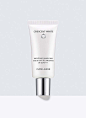 晶透沁白修颜妆前乳SPF30/PA+++ | 雅诗兰黛(Estee Lauder)官方商城 : Crescent White, 晶透沁白修颜妆前乳SPF30/PA+++ -  Crescent White 晶透沁白修颜妆前乳，赋活肌肤匀、白、净、润、透。  蕴含薰衣草调色成分，独特的紫色色调能立即中和亚洲女性普遍偏黄、暗沉的肤色，即刻明亮、白皙、均匀。  有效抵挡能导致黑斑与色素沉淀的损伤，包括污染与UV曝晒，SPF30/PA+++。  饱含玻尿酸及美白精萃，肌肤立现白皙，水润，平滑，有效隐匿毛孔，提供长