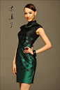 Charming. Elegant Green and Black Gradient Color Cheongsam Dress