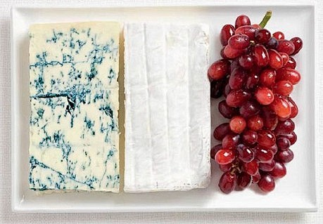 法国国旗

蓝纹奶酪、布里奶酪、葡萄