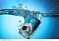 动感饮品-坠入水中的康佳相机