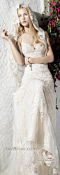 Yolan Cris 2013 Ibiza Bridal Collection

婚纱就是这样，大量运用雪纺、薄纱、绸缎、蕾丝。有没有人想过用薄麻或者棉设计一套试试呢？