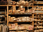 工业,摄影,家具,架子,挨着_200345850-001_Planks of wood on shelves_创意图片_Getty Images China
