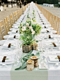 桌花,西式婚礼的长桌婚宴,餐具,