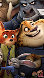 #疯狂动物城##Zootopia# 官网搬运的无水印壁纸收一套~ [xkl转圈] 放大可以看到动物们的很多造型小细节，设计团队好用心。狐兔CP太甜