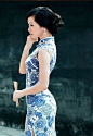 青花瓷旗袍：千种妩媚，万种风情，各有底蕴。好的旗袍更能衬托女性的雅致与美韵~