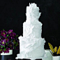 一组让人眼前一亮的婚礼蛋糕~+来自：婚礼时光——关注婚礼的一切，分享最美好的时光。#羽毛# #婚礼蛋糕#  #纯白色#