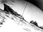 1942年6月25日，通过美军鹦鹉螺号潜艇（USS Nautilus）潜望镜拍摄到的画面，日军驱逐舰山风号（Yamakaze）被鱼雷击中，5分钟后沉没，无人生还。(美联社图片/美国海军U.S. Navy)