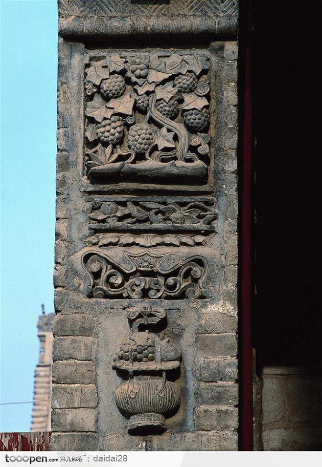 中国古代石雕建筑-精美的葡萄砖雕