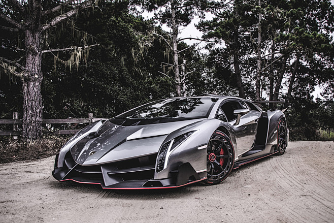 Lamborghini Veneno R...