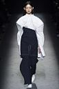 Jacquemus Fall 2016 Ready-to-Wear Fashion Show : See the complete Jacquemus Fall 2016 Ready-to-Wear collection.