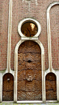 Wouldn’t you love this amazing, wood door spotted in Ghent, Belgium to welcome people to your home?