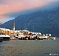 #微博旅城# 奥地利 Hallstatt小镇的冬天 简直是世界上最美的湖畔小镇 ​​​ ​​​​
