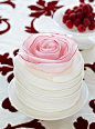 玫瑰花型蛋糕