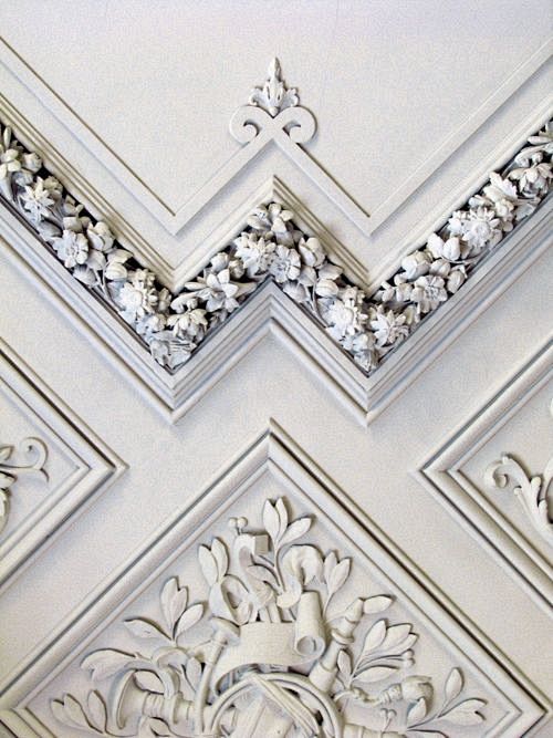 lovely ceiling detai...