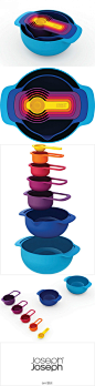 彩虹七厨具套餐是Joseph Joseph一款获奖作品，节省空间的创意设计是其一大特色。可做量杯、滤网、沥水碗、搅拌碗等多功能使用，实用性非常强。鲜艳的色彩又能为单调呆板的厨房增添明媚的色彩。 七件物品都可以按大小顺序叠放在一起，却能避免每一个杯碗之间的接触，节省厨房橱柜的空间。