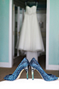 蓝色婚鞋