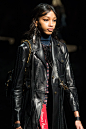 Coach 1941 Fall 2018 Ready-to-Wear Fashion Show : The complete Coach 1941 Fall 2018 Ready-to-Wear fashion show now on Vogue Runway.