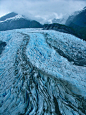 冰川，摄于美国阿拉斯加州府朱诺。