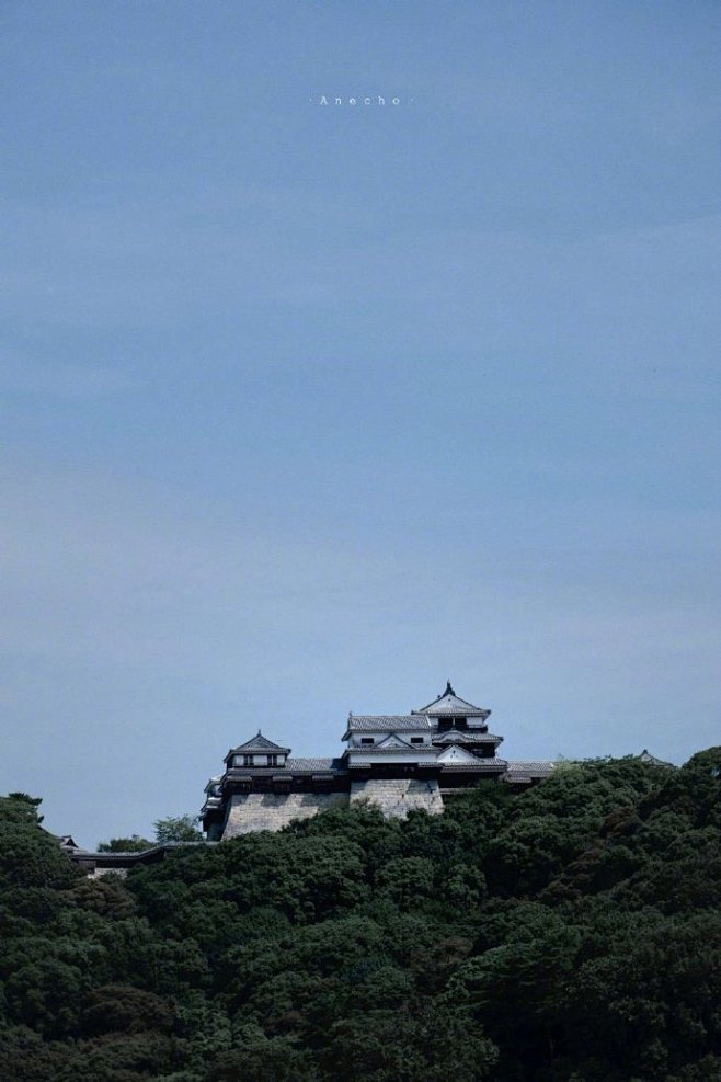 “關於四百年前的永恒。”
現存十二天守之...