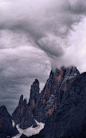 The mountain and the cloud by Thomas Fliegner on 500px