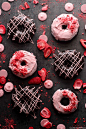 Baked Dark Chocolate Strawberry Donuts: 
