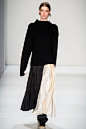 Victoria Beckham - Fall 2014 Ready-to-Wear Collection - Josephine van Delden