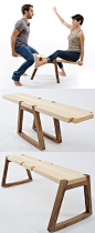 双床板凳-由意大利设计师Andrea Rekalidis利用木凳腿，把它变成一个拉锯式跷跷板封面大图