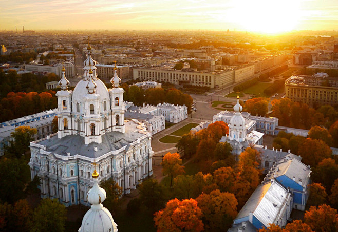 圣彼得堡市俄罗斯第二大城市，曾是沙俄时期...