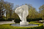 Nel 2012 realizza la scultura monumentale “Tempesta”, alta 4 metri e installata nel cortile della Residenza “Lancasters”, Hyde Park, Londra http://musapietrasanta.it/content.php?menu=artisti