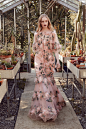 Marchesa Pre-Fall 2019 Fashion Show : The complete Marchesa Pre-Fall 2019 fashion show now on Vogue Runway.