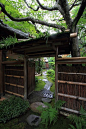 雨后青苔 庭院深深 Teahouse in Kyoto, Japan I would love to have a feature like this in my garden.: 