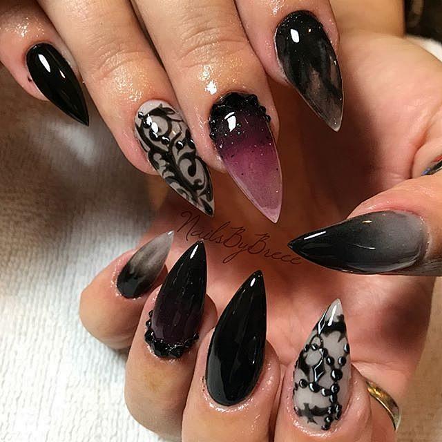 60+ Halloween Nail A...