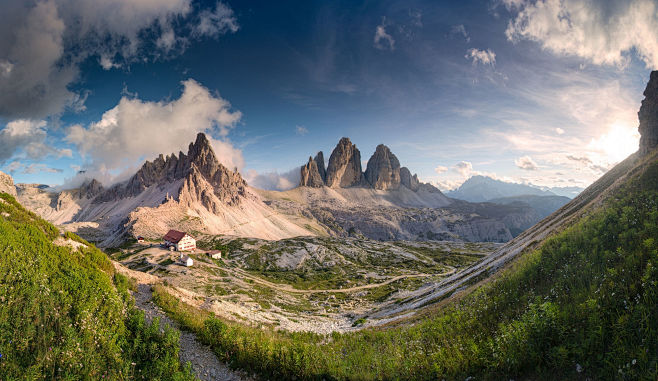 Stegosaurus Peaks by...