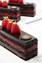 巧克力草莓夹心蛋糕