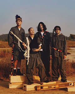 9shTmiEy采集到hyukoh