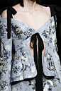 See detail photos for Erdem Spring 2017 Ready-to-Wear collection.: