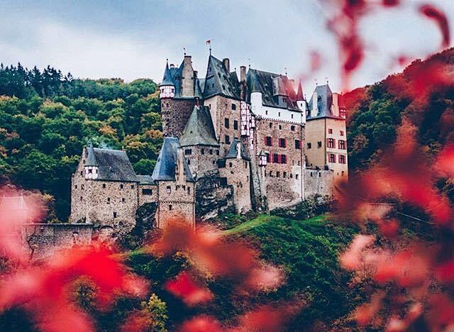 德国Eltz Castle，深山里的中世...