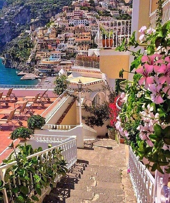 风景如画的意大利小镇Positano ​...