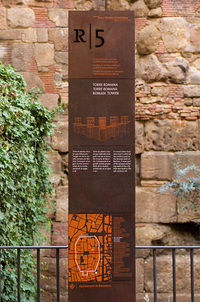 巴塞罗那历史博物馆指示标牌系统设计