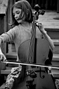 ♫♪ MUSICA ♪♫cello♥.....La música es el corazón de la vida. Por ella habla el amor; sin ella no hay bien posible y con ella todo es hermoso. Franz Liszt