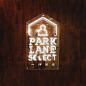 ParkLane Select 《一杯月光》 : 今年綠圈圈的首選店，我們提出以「紓壓生活」為主題來延伸兩個波段的商店企劃，邀請藝術家與館內品牌合作，希望能讓藝術、設計滲入日常，一同創造專屬勤美誠品的生活話題。兩個波段的商店企劃，第一波段為 7/11 Fri. - 8/15 Wed.的「一杯月光」，邀請金色三麥 x 怡海寫字 x W春池計畫一同創造大人系紓壓商店，告訴你如何說出心中的酸甜苦辣，並找到屬於自己的一杯月光。