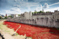 伦敦塔外的血色海洋陶瓷装置艺术_公共艺术_景观中国
