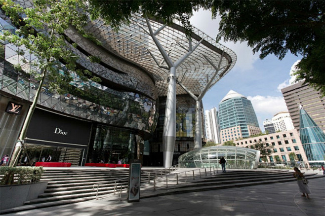 新加坡顶级购物中心ION Orchard