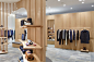 A.P.C. Store by Laurent Deroo, Kyoto – Japan
西野设计培训官方微博地址：http://weibo.com/HEREdesigntraining 
#专卖店设计# #日系风格# #室内设计# #时尚大牌# #原木风格设计# # 设计# #VMD# #男装 女装# #英伦风格# #简约设计#