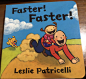 #豆妈每日碎碎念# 4.12周四
今晚看了《leslie Patricelli可爱的“一根毛”》的《faster faster》，讲到鸵鸟把头埋进沙子里，头低下，接着我讲到后面是红豆突然就把头趴在桌子上，她在模仿我讲鸵鸟的状态。

今晚不知是我太敷衍了，红豆感受到了，还是红豆本身就不想看了。这周豆爸不在家，我收拾完在进 ​​​​...展开全文c