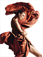 顶级超模Karlie Kloss 演绎爱马仕丝巾时尚大片 - 时尚潮流|六月天奢侈品网